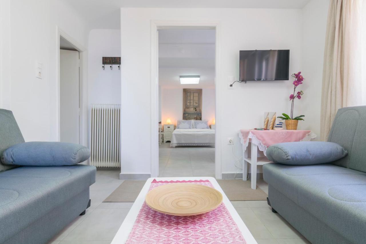 Kourita Garden Apartment With Sea View Near To The Port Of Milos アダマス エクステリア 写真