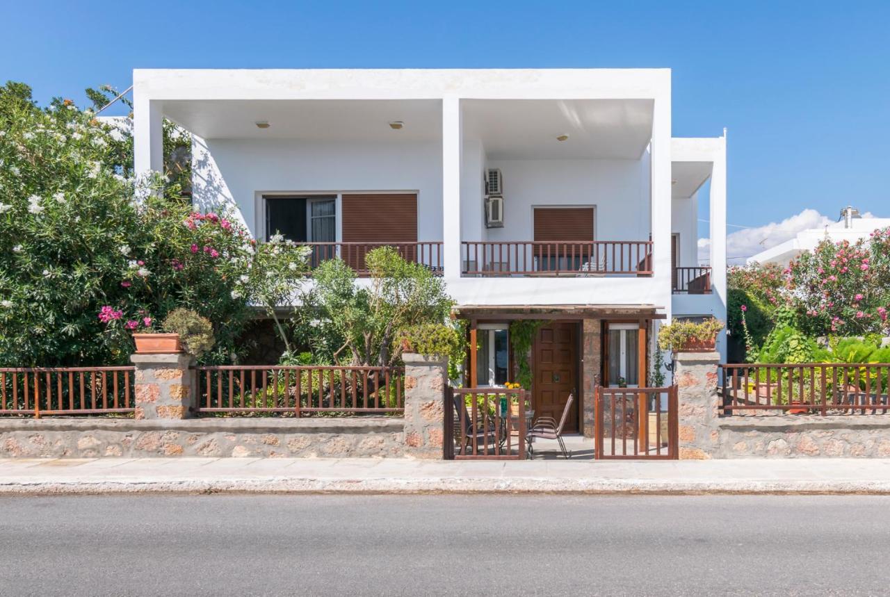 Kourita Garden Apartment With Sea View Near To The Port Of Milos アダマス エクステリア 写真
