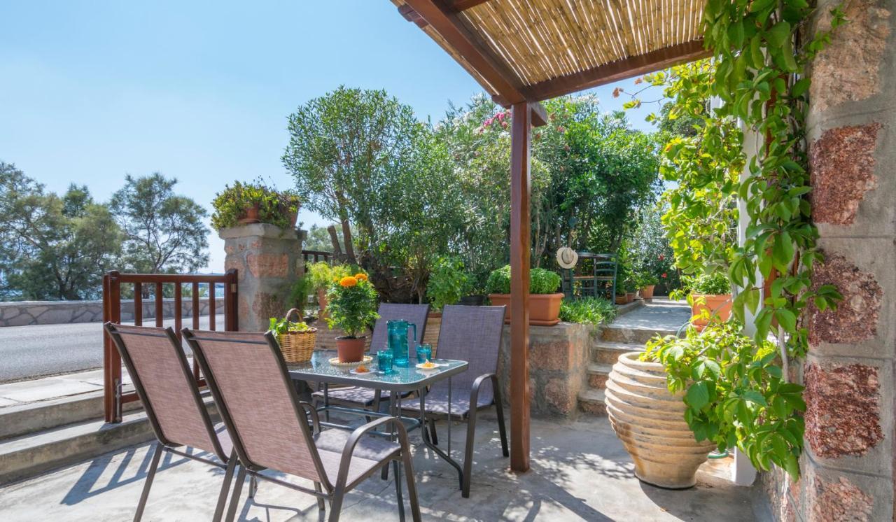 Kourita Garden Apartment With Sea View Near To The Port Of Milos アダマス エクステリア 写真